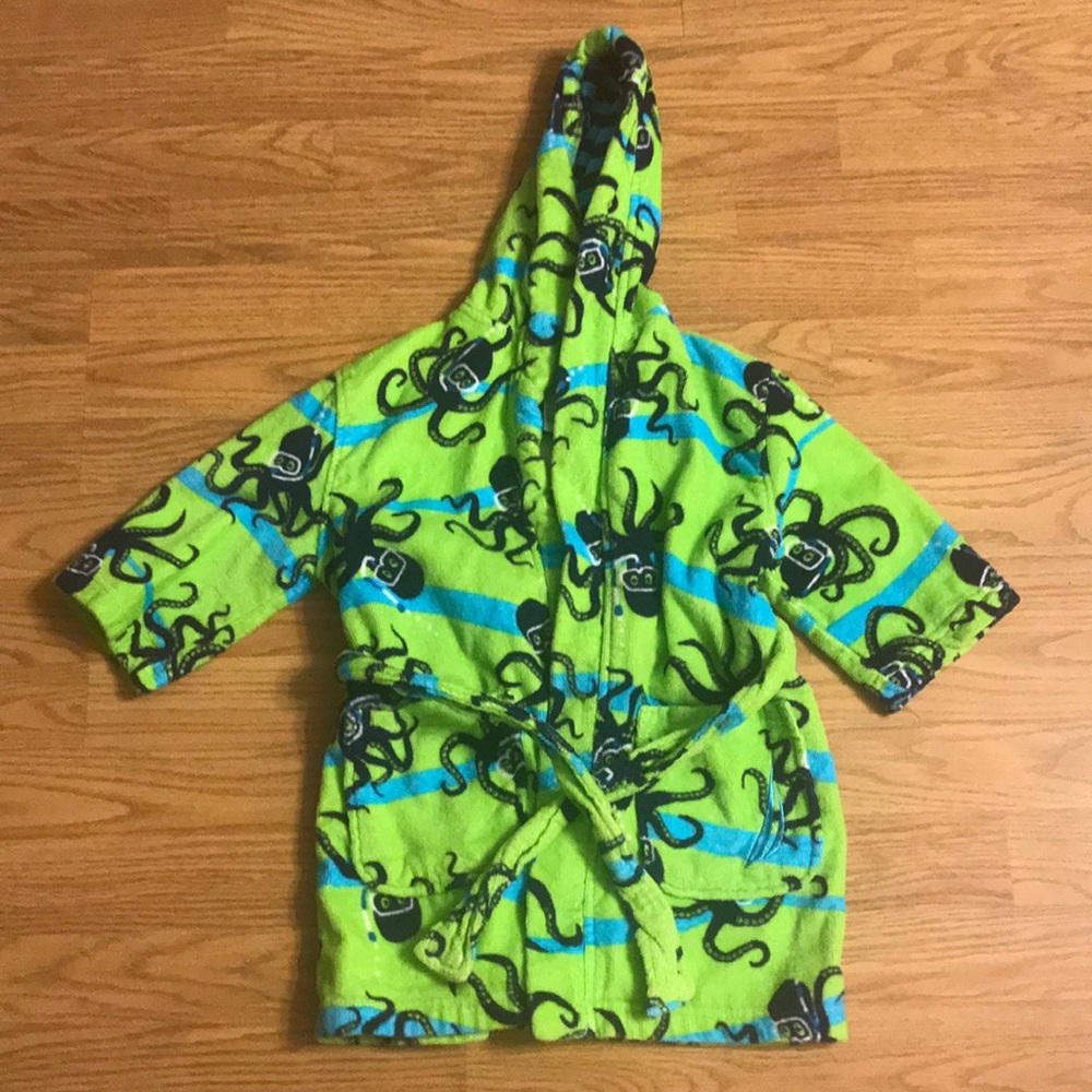 Octopus bathrobe or beach cover-up
